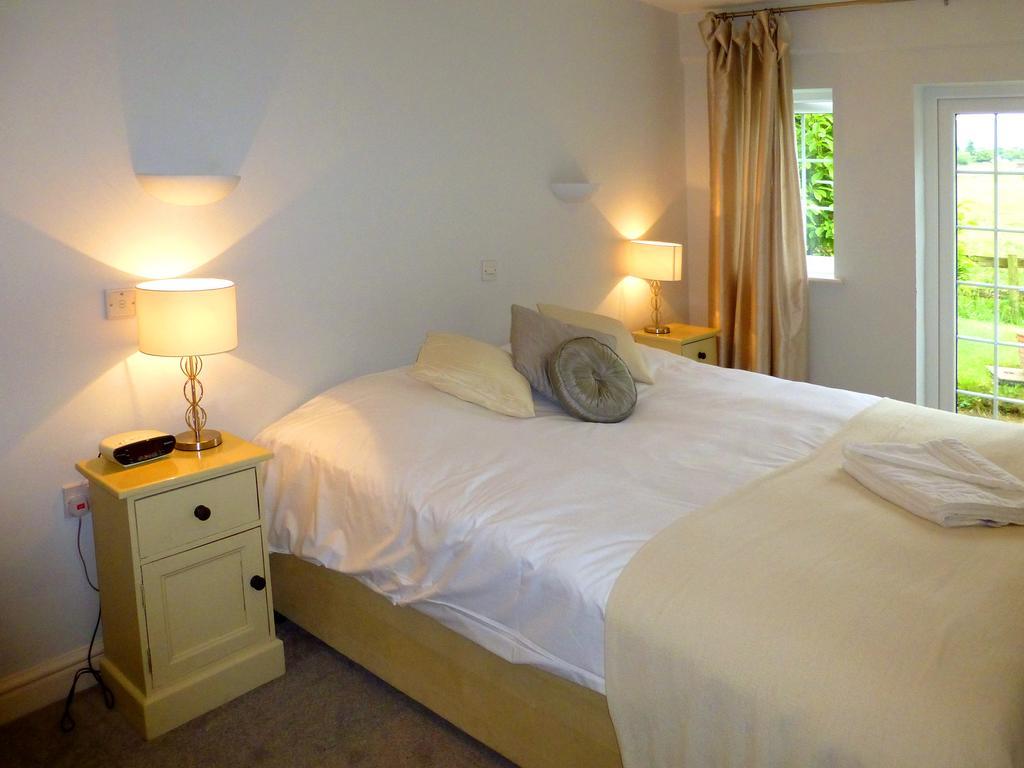 The Peacock Country Inn Chinnor Esterno foto