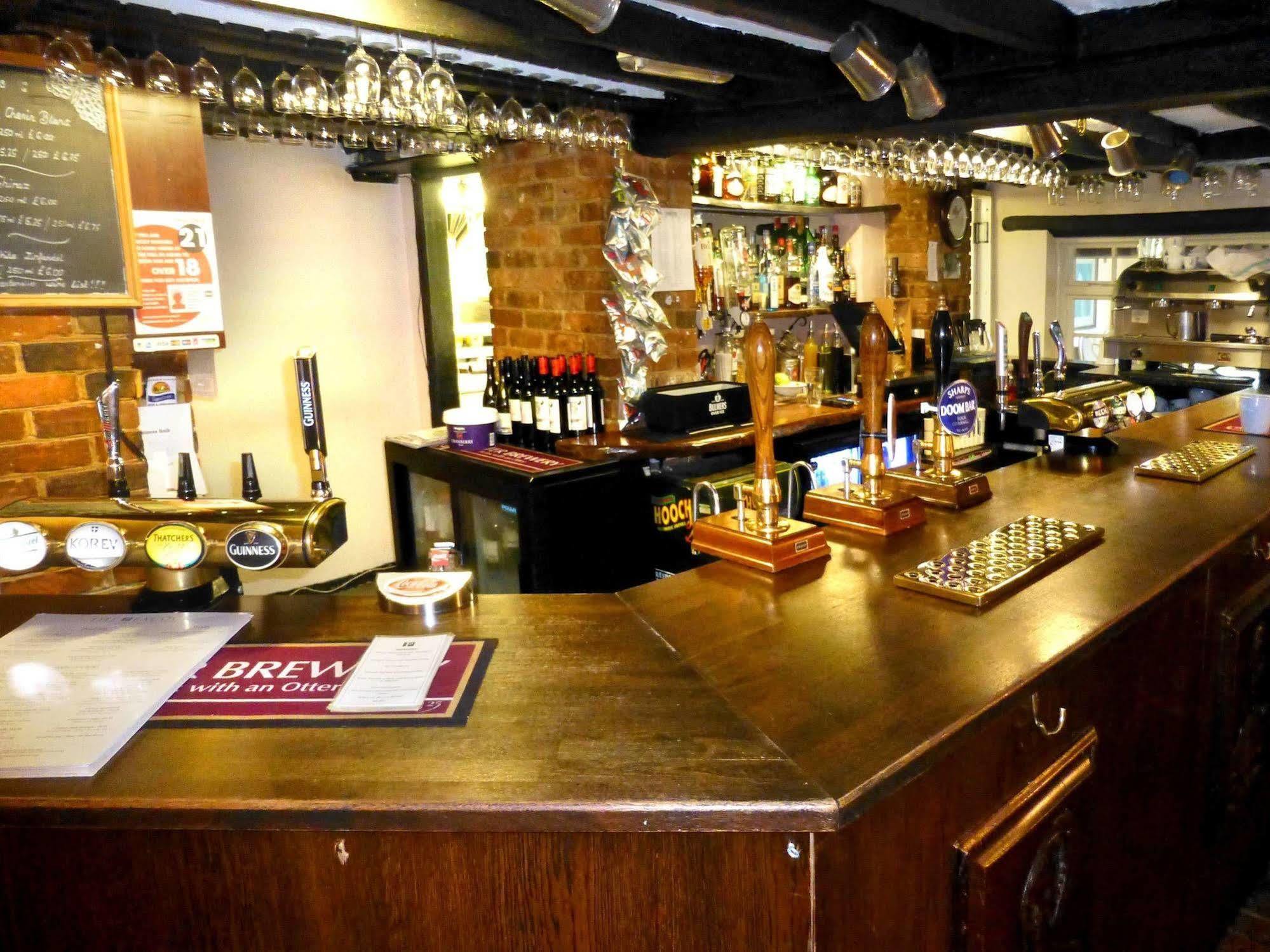 The Peacock Country Inn Chinnor Esterno foto